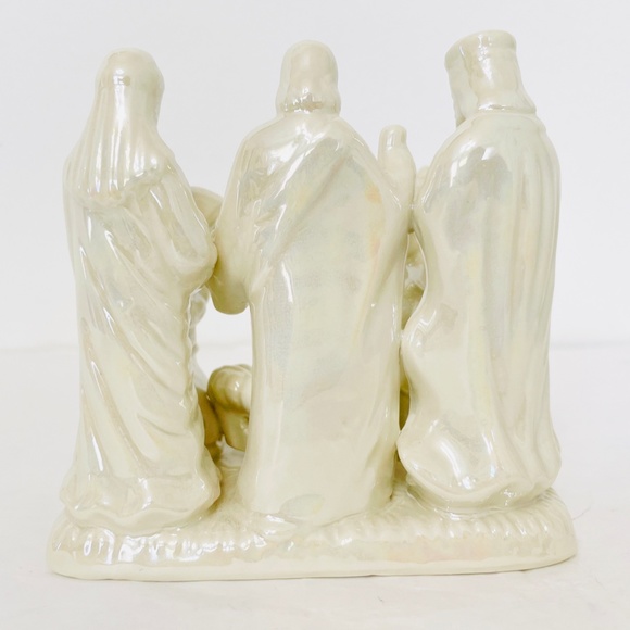 Vtg PlusMark An American Greeting Company Pearlized 1-pc Ceramic Nativity - Picture 4 of 7